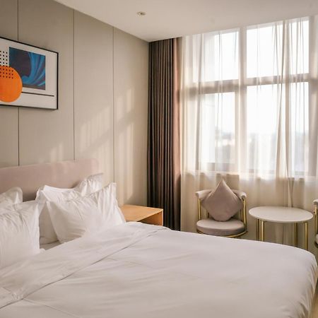 Shanghai Joyful Yard Hotel-Free Shuttle Bus To Pudong Airport And Disneyland Exterior foto