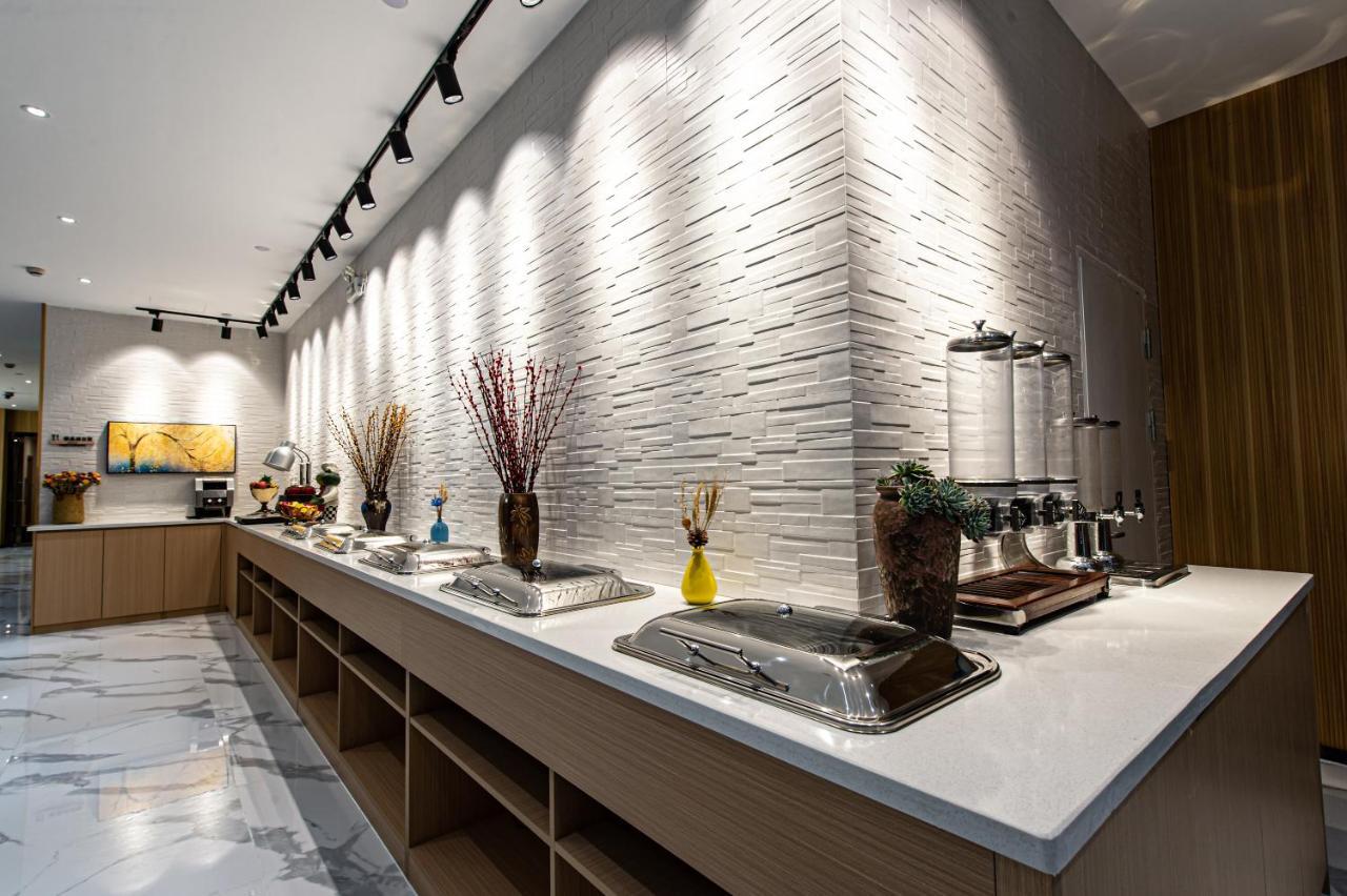 Shanghai Joyful Yard Hotel-Free Shuttle Bus To Pudong Airport And Disneyland Exterior foto