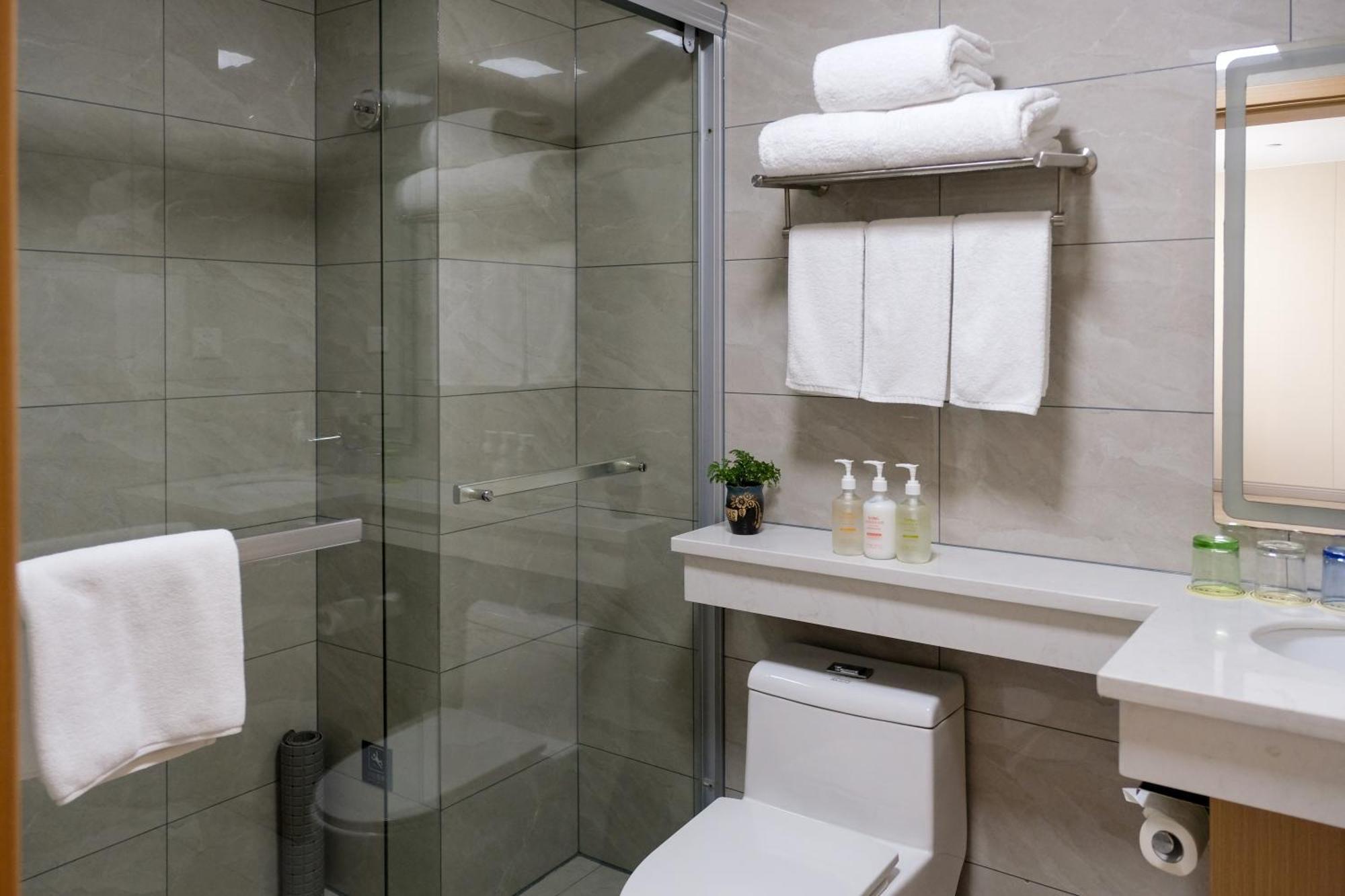Shanghai Joyful Yard Hotel-Free Shuttle Bus To Pudong Airport And Disneyland Exterior foto
