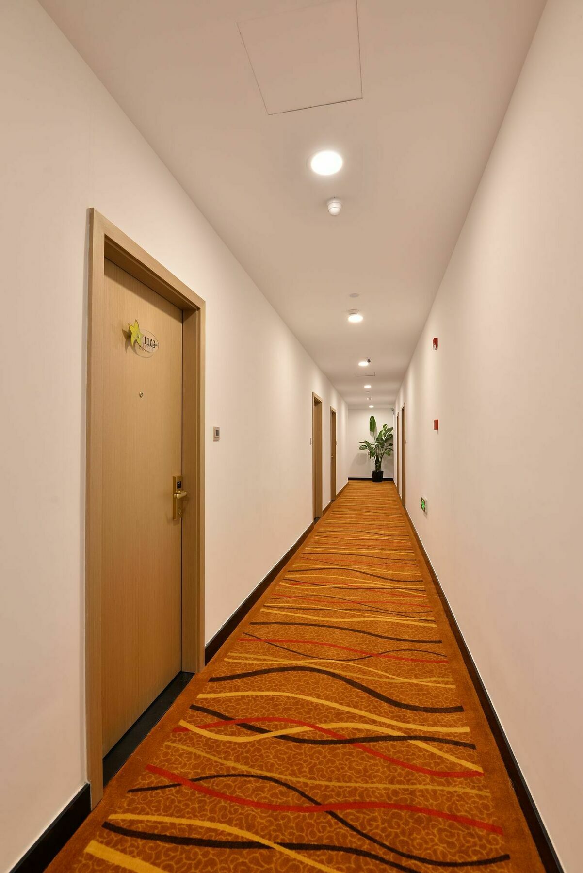 Shanghai Joyful Yard Hotel-Free Shuttle Bus To Pudong Airport And Disneyland Exterior foto