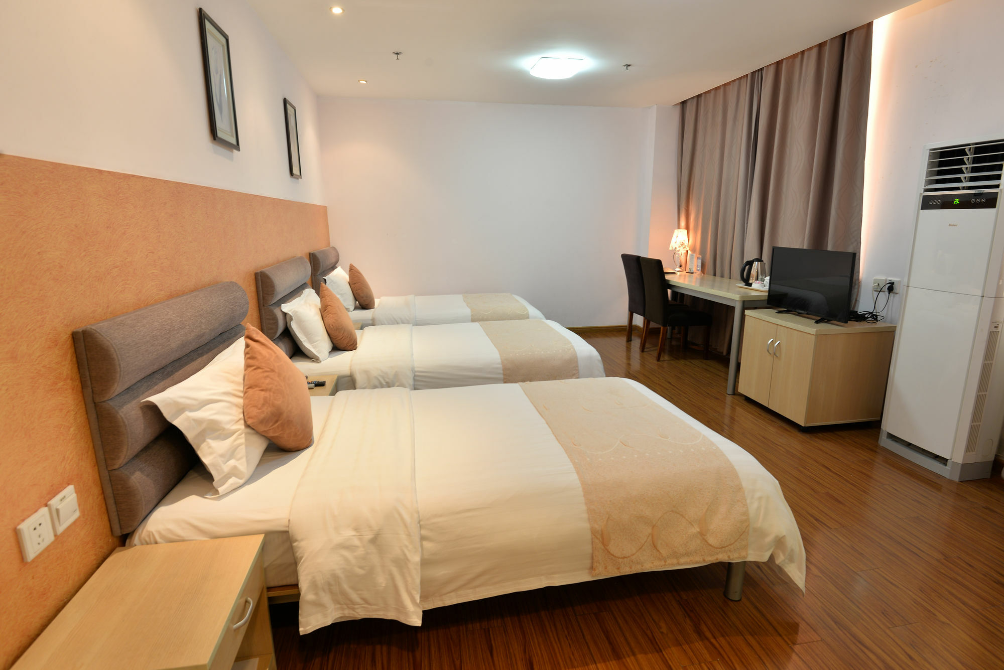 Shanghai Joyful Yard Hotel-Free Shuttle Bus To Pudong Airport And Disneyland Exterior foto